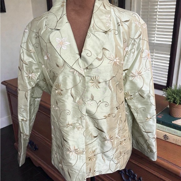 Appleseed's Jackets & Blazers - Appleseed's Light Green Silk Floral Blazer
